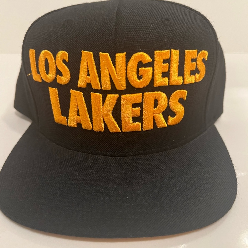 Mitchell& Ness Snap Back Hat (Los Ángeles Lakers) OSFA - Picture 1 of 5